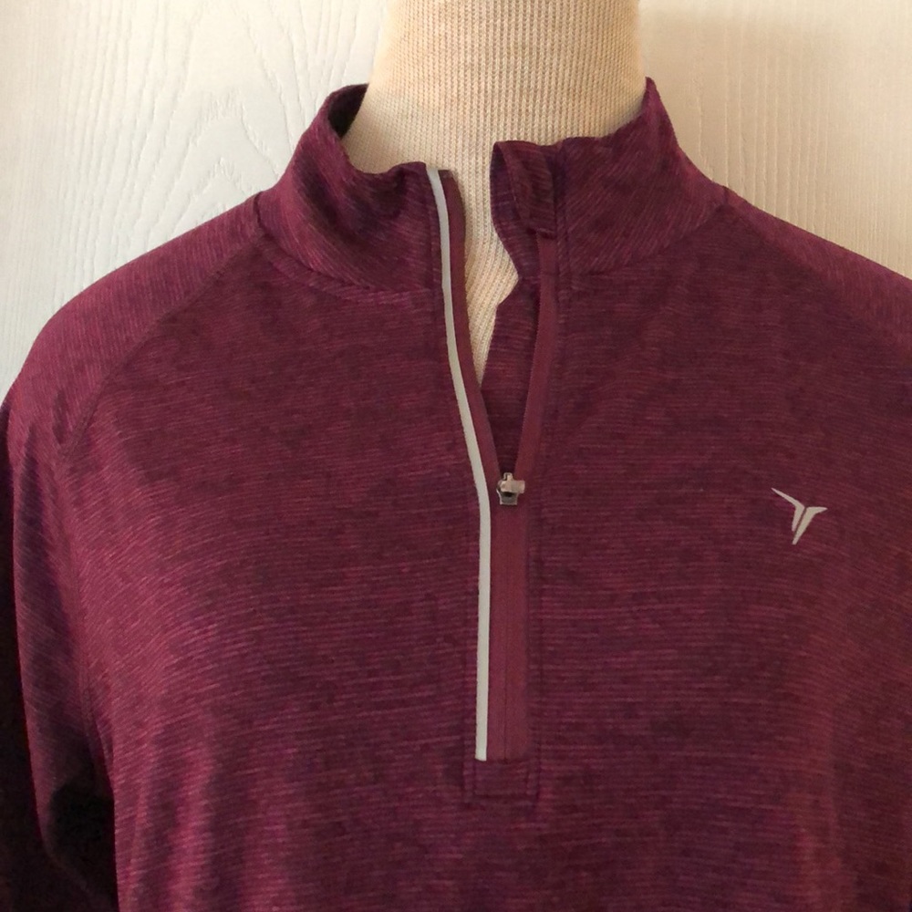 Old navy active wear pull over - Picture 2 of 3